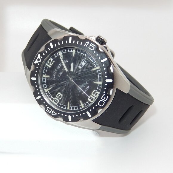 NWOT - Tommy Bahama Relax Men's Watch - LX1002 A126 - 10 ATM - 330 Ft. Water Res - Picture 2 of 4